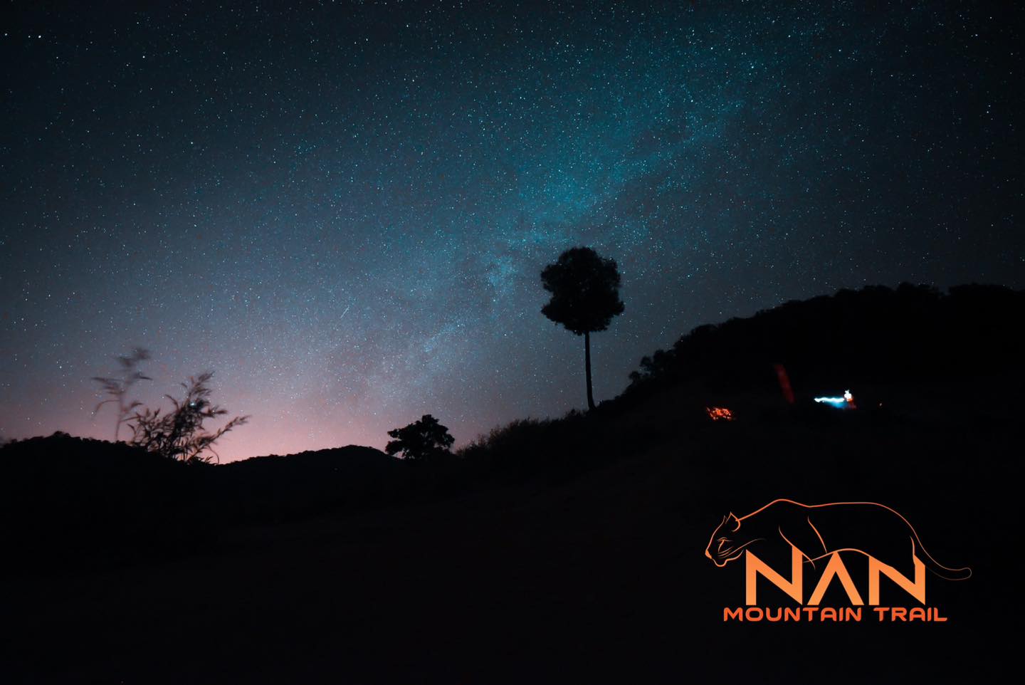 Night sky and Nan Mountain Trail marker