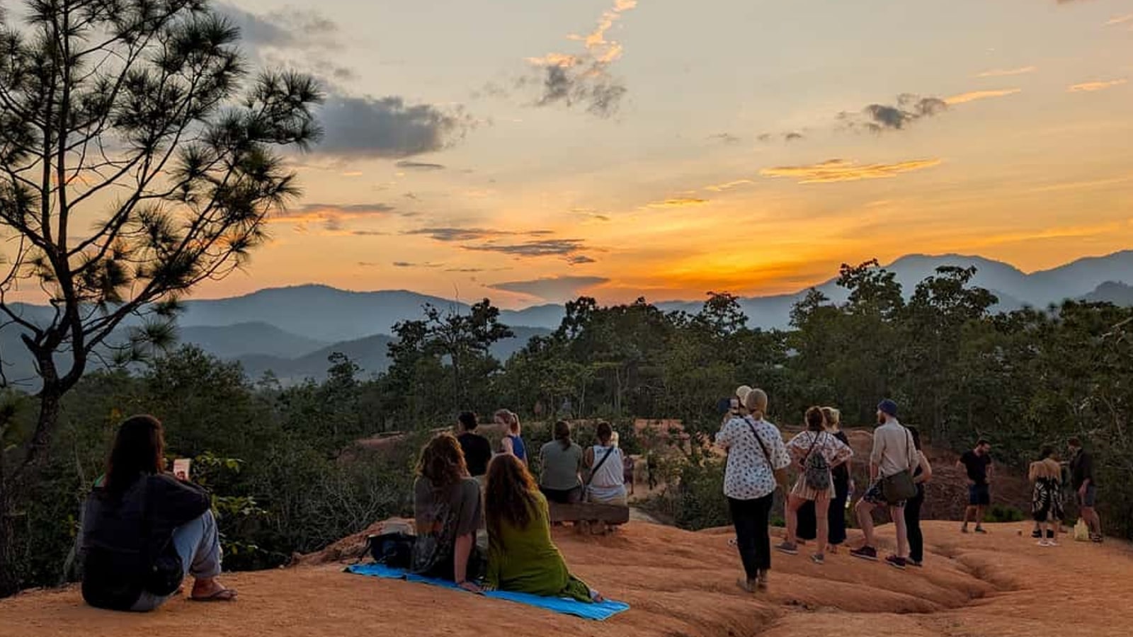 Sunset viewpoint with visitors at Pai Canyon