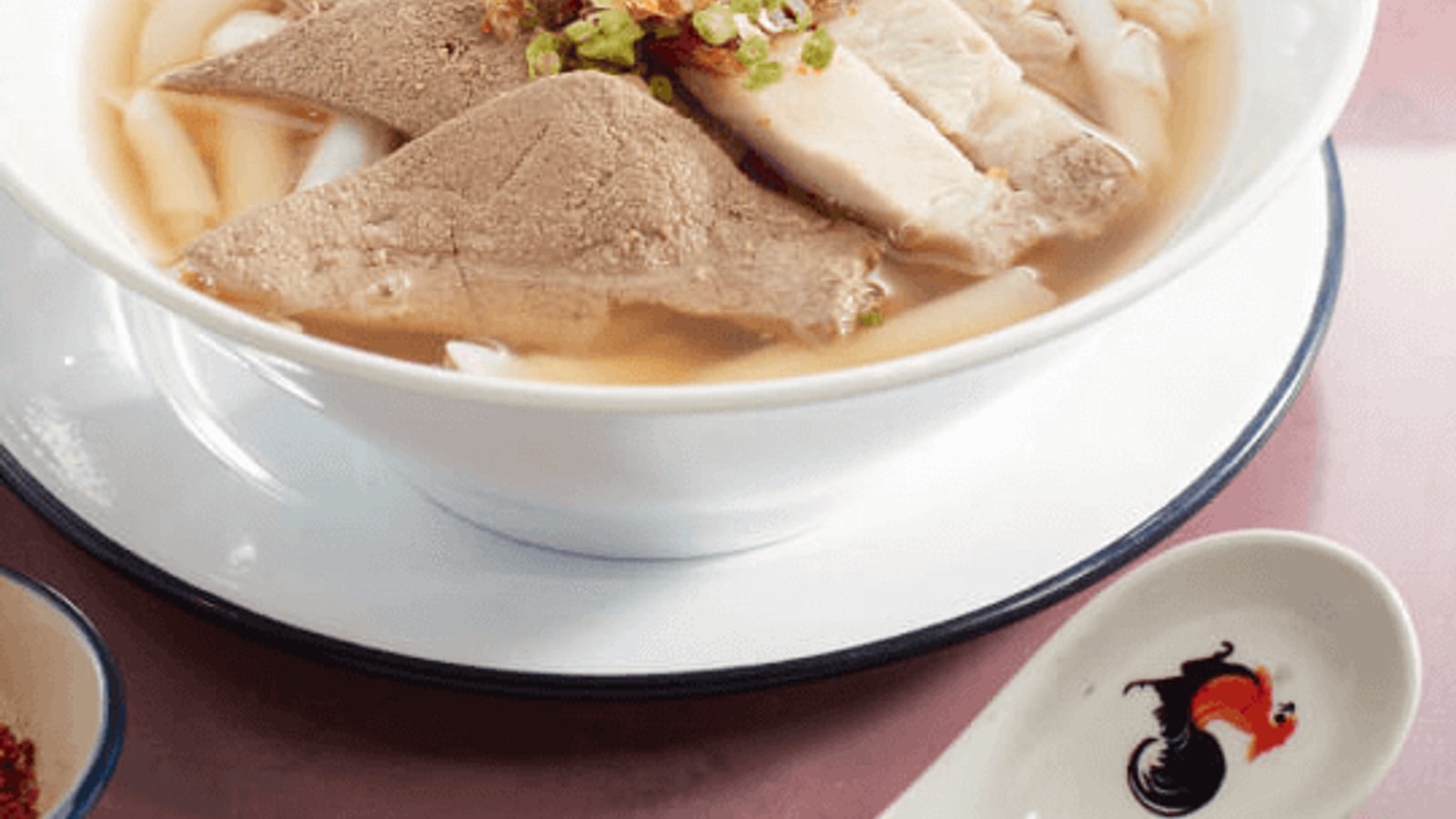 Peppery rolled noodle soup at Thai Taste Hub Mahanakhon CUBE