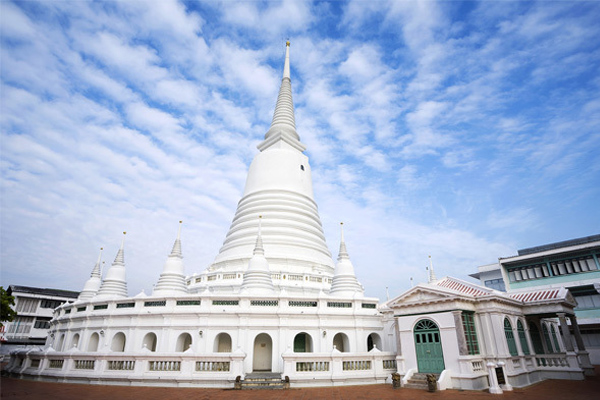 Interior structure of the great chedi at Wat Prayoon